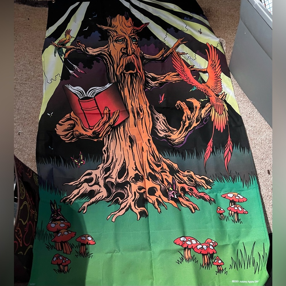Vintage “TREE WIZARD” Blacklight Cloth 3D Psychedelic Poster Manufacture 2001
